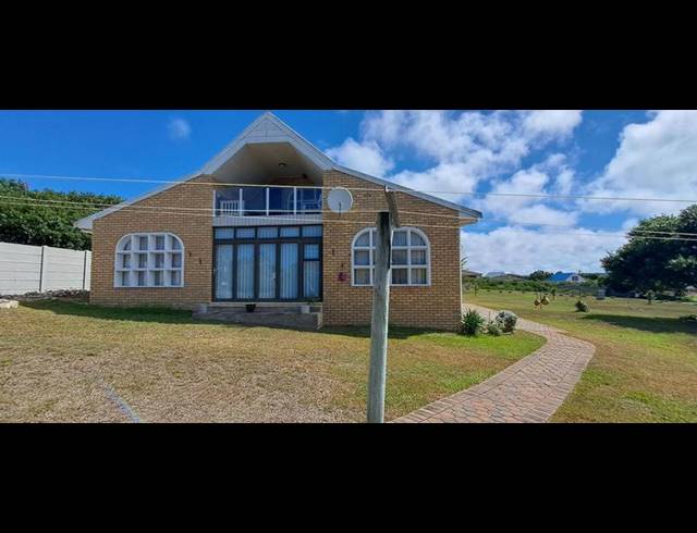 2 BEDROOM HOUSE FOR SALE IN STILBAAI-WES
